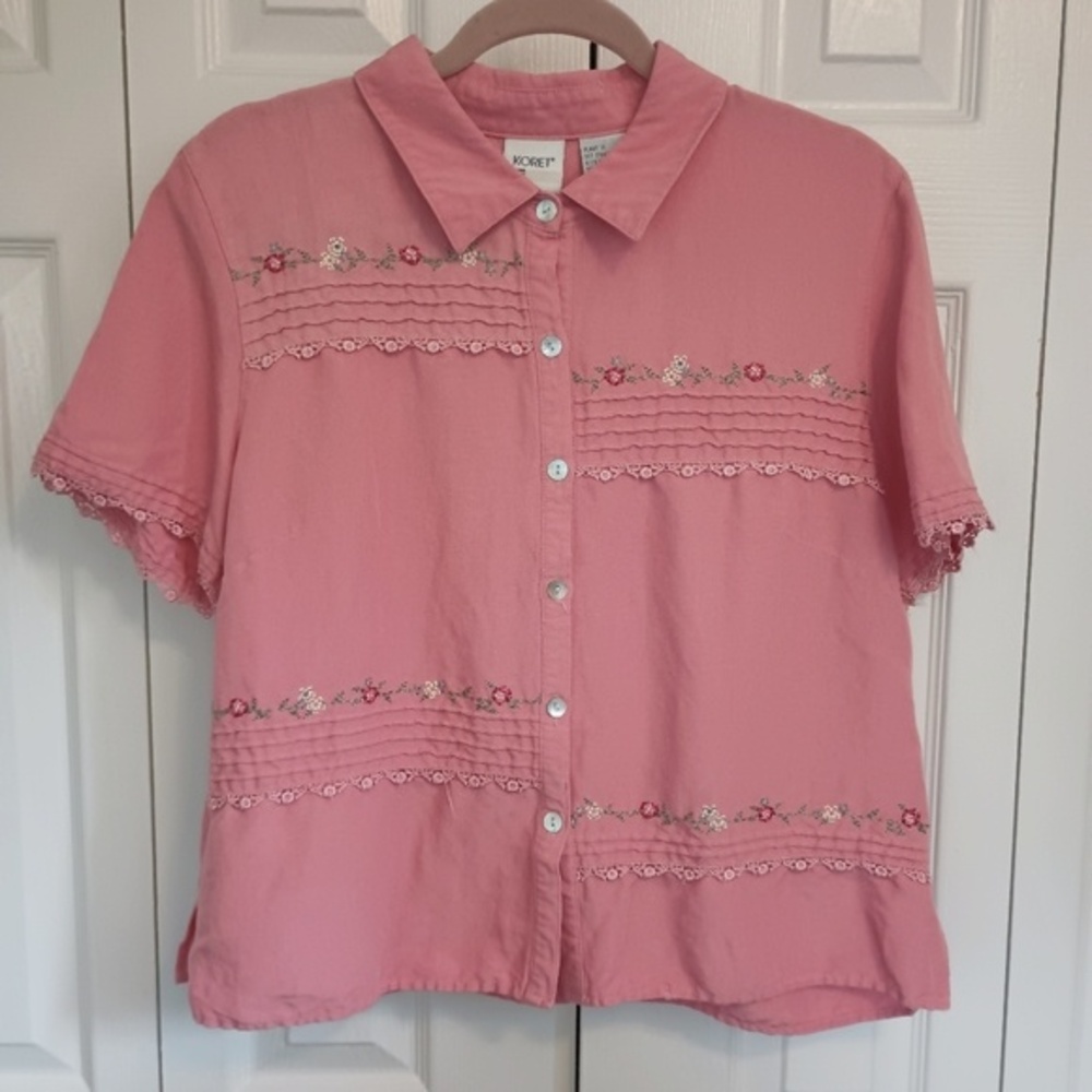 Vintage Koret Linen Blend Embroidered Short Sleeve Button Up Top